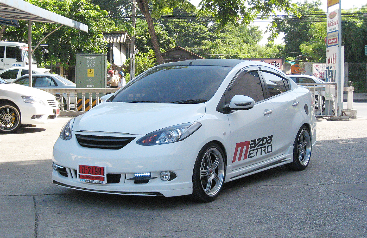 ชุดแต่ง Mazda2 2009-2013 Job Design